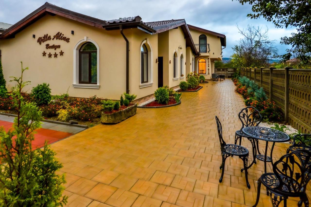 Villa Boutique Alina Дева Екстериор снимка